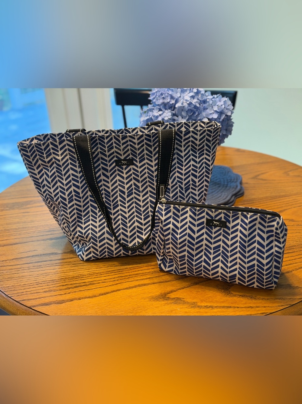 SET - Scout Navy & White Daytripper Tote and Packin’ Heat toiletry bag